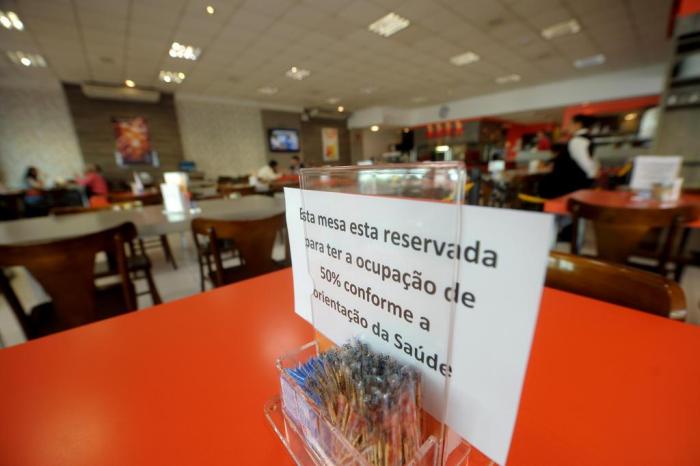 Restaurantes e bares do Ceará se preparam para reabrir em 22 de junho