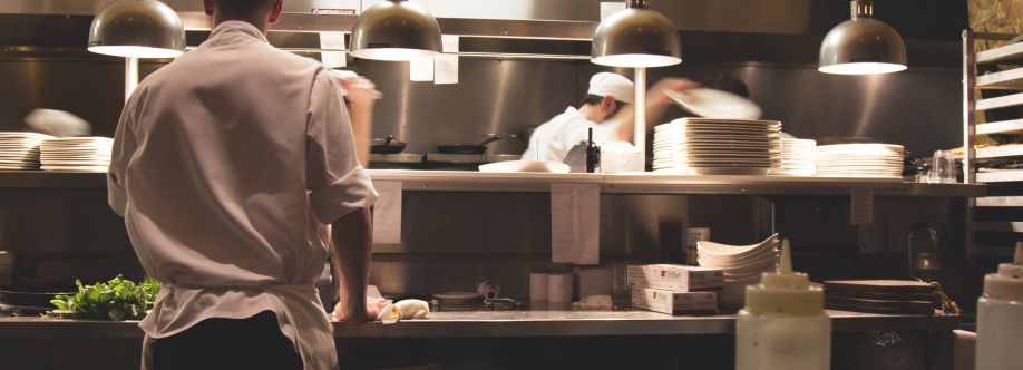 ELVI COZINHAS Cover Image