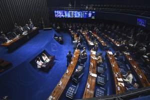 Senado adia votação do Código de Defesa do Contribuinte — Rádio Senado